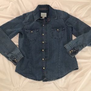 Jean Shirt with snaps